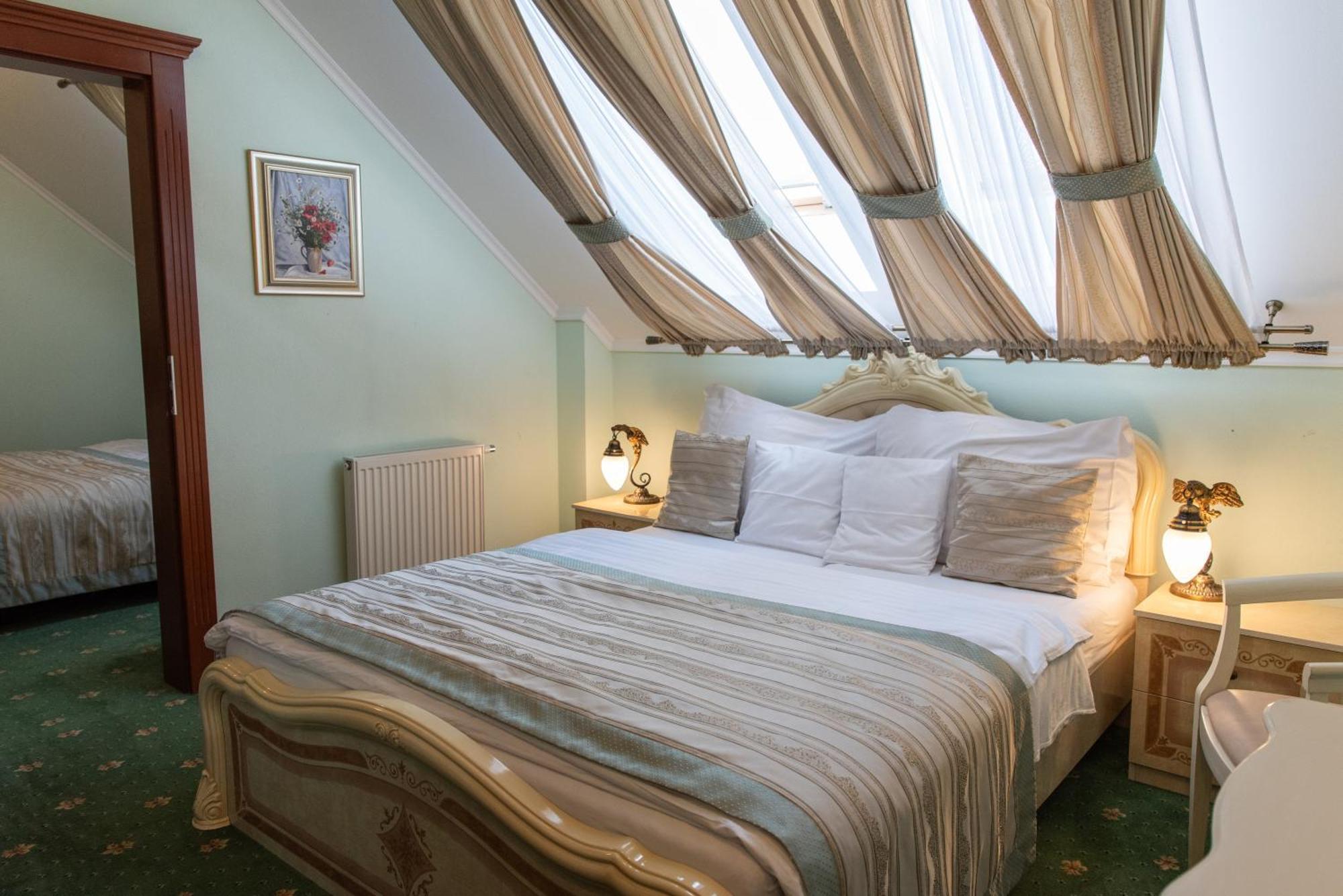 Hotel Viliam Frano Nitra Extérieur photo