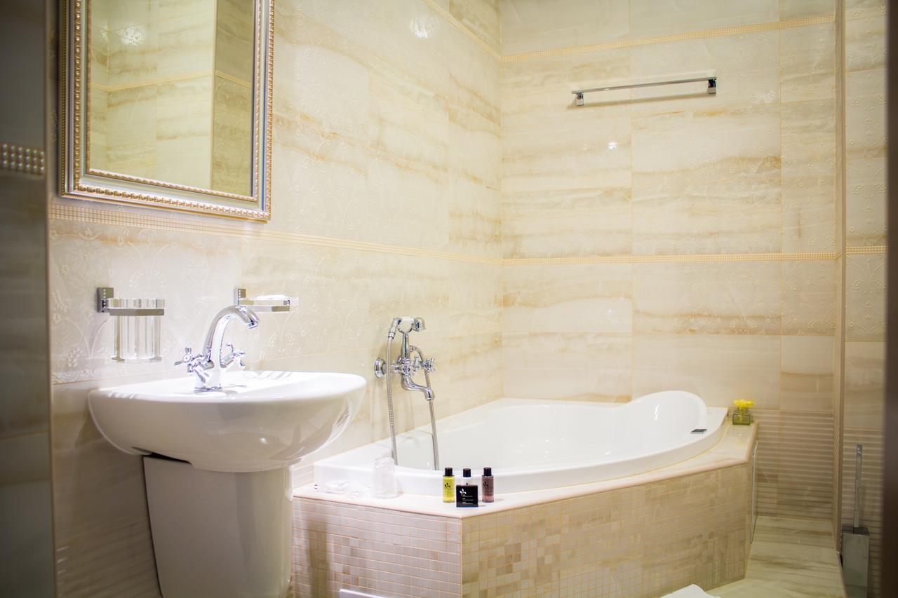 Hotel Viliam Frano Nitra Extérieur photo