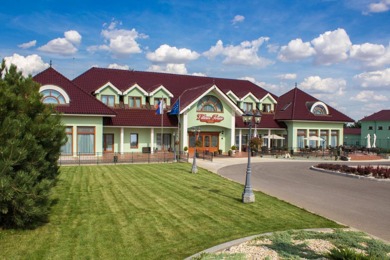 Hotel Viliam Frano Nitra Extérieur photo